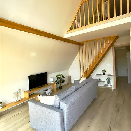 Domek alpejski Luna In Rio Escapadinha No Geres, A-frame Aconchegante Vista Rio E Montanha Aquecimento, Total Privacidade Ponte da Barca