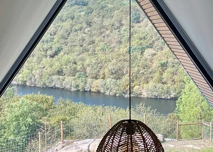 Luna In Rio Escapadinha No Geres, A-frame Aconchegante Vista Rio E Montanha Aquecimento, Total Privacidade Domek alpejski Ponte da Barca