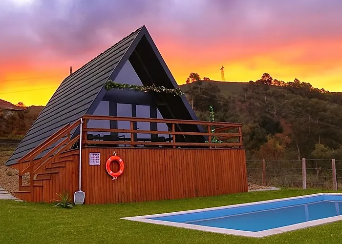 Domek alpejski Luna In Rio Escapadinha No Geres, A-frame Aconchegante Vista Rio E Montanha Aquecimento, Total Privacidade *